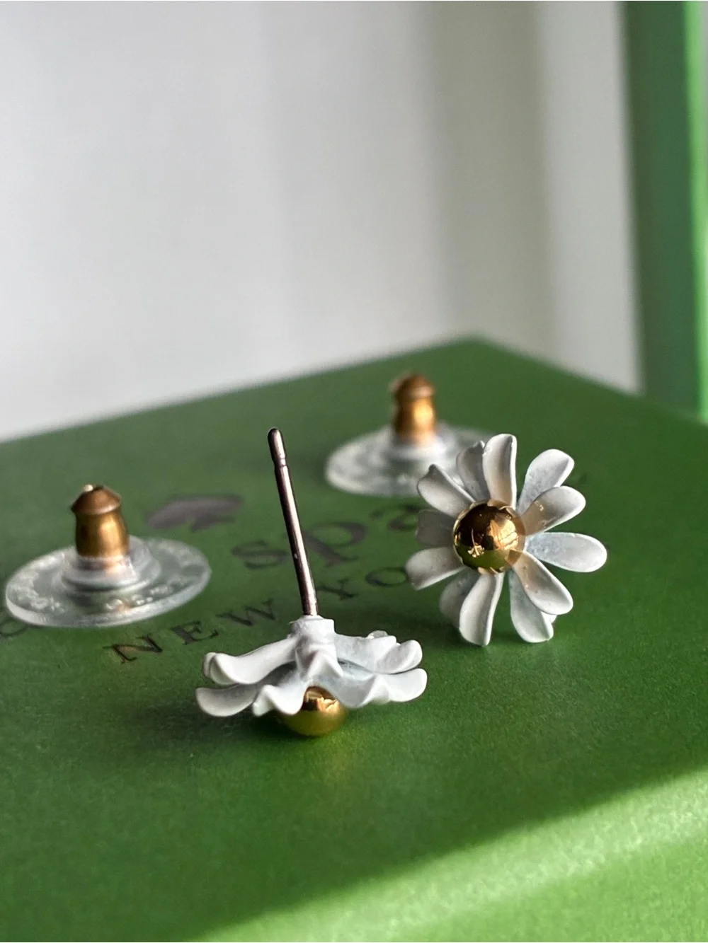 kate spade White Petal Flower Stud Earrings with Gold Centers